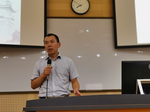 张胜研究员讲话.jpg 张胜研究员讲话.jpg